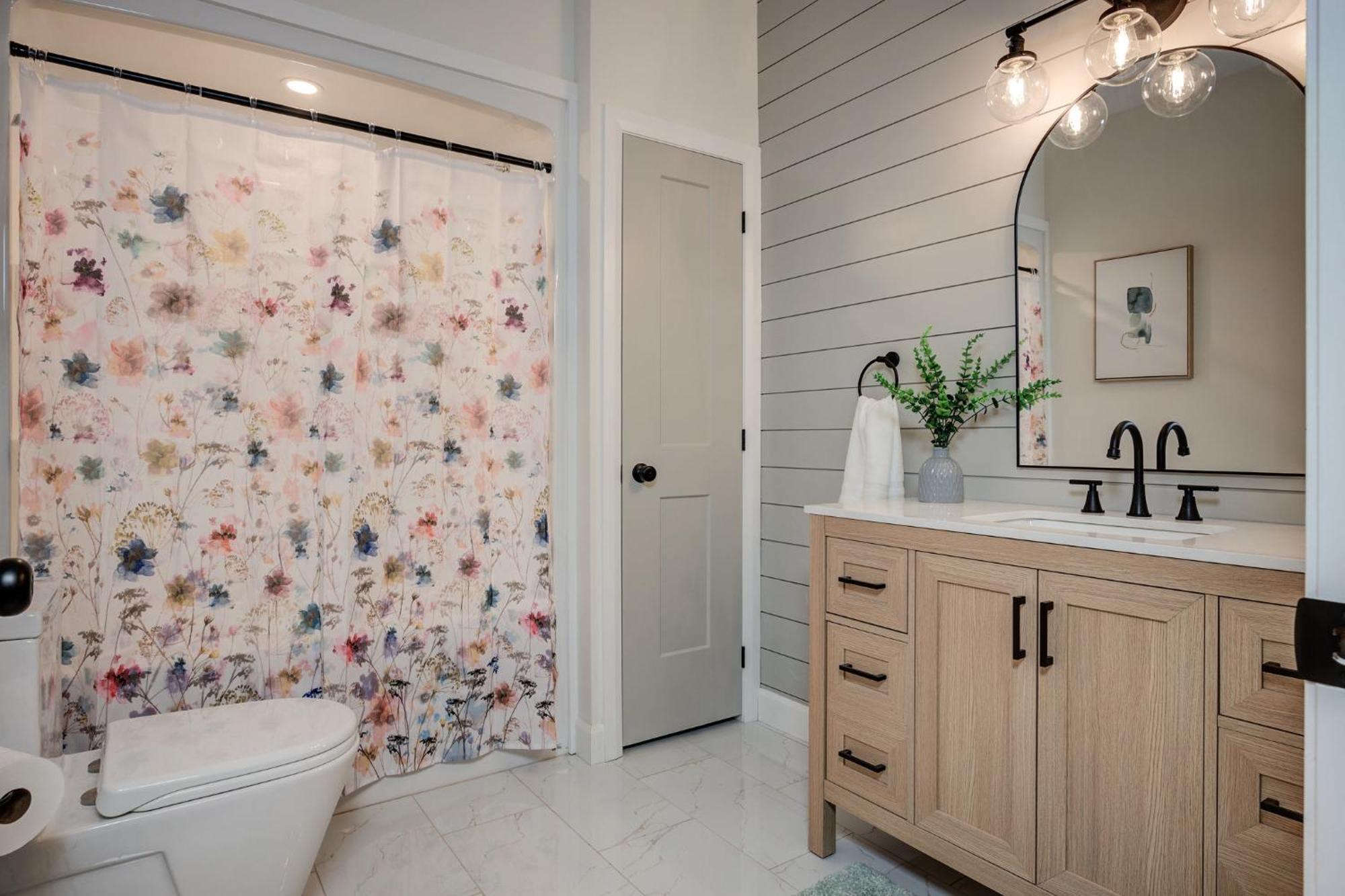 Chic Suite By Westlynn Little Current Eksteriør billede